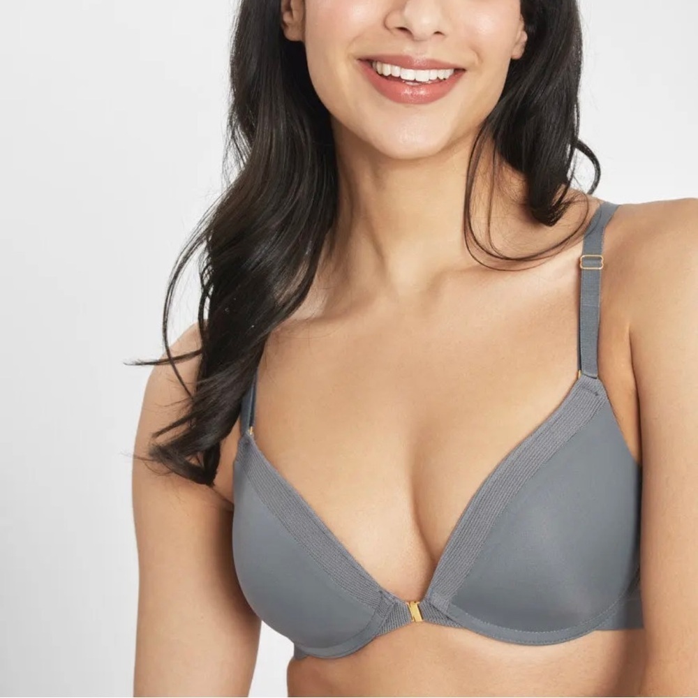 LIVELY ~Two Front Close No-Wire Bras~Convertible Back~Smoke & Toasted Almond~32A